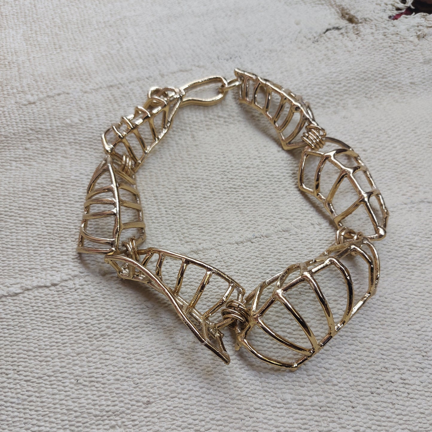 FISHBONE NECKLACE 2